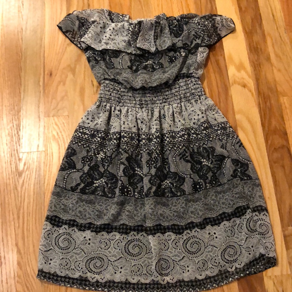 Strapless black and white dress